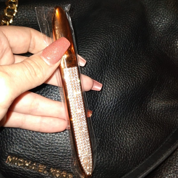 Eyeliner magic - Picture 6 of 6